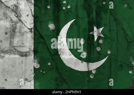 Flag of Pakistan on weathered concrete Stock Photo - Alamy