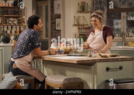 Call Me Kat From Left Christopher Rivas Mayim Bialik Salsa Season 1 Ep 112 Aired Mar 18 21 Photo Lisa Rose C Fox Courtesy Everett Collection Stock Photo Alamy