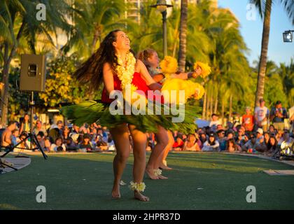 Scenic impressions from renowned Waikiki beach in Honolulu, Oahu HI Stock Photo