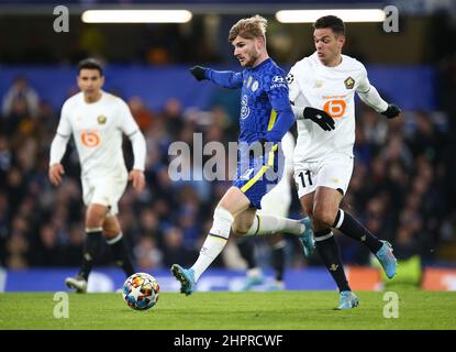 London, Gbr. 22nd Feb, 2022. Timo Werner of Chelsea and Hatem Ben Arfa of Lille during the Chelsea v Lille football match, UEFA Champions League, Stamford Bridge, London, UK - 22 February 2022 Credit: Michael Zemanek/Alamy Live News Stock Photo