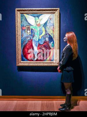 London, UK. 23rd Feb, 2022. Mark Chagall Le Jongleur, Oil on canvas, Est £ 7,5000,000- 10,5000,000 Credit: Paul Quezada-Neiman/Alamy Live News Stock Photo
