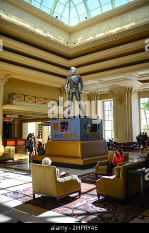 Michael Jackson´s HIStory statue in the lobby of Mandalay Bay Resort in Las Vegas, the same hotel holding Cirque du Soleil's Michael Jackson ONE. Stock Photo