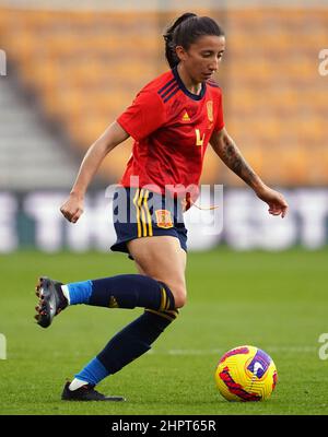 Spain's Sheila Garcia Gomez during the Arnold Clark Cup match at Molineux Stadium, Wolverhampton. Picture date: Wednesday February 23, 2022. Stock Photo