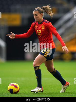 Spain's Patricia Guijarro Gutierrez during the Arnold Clark Cup match at Molineux Stadium, Wolverhampton. Picture date: Wednesday February 23, 2022. Stock Photo