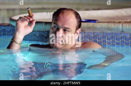THE SOPRANOS  1999-2007 Warner Bros. Television Distribution series with  James Gandolfini as Tony Soprano Stock Photo