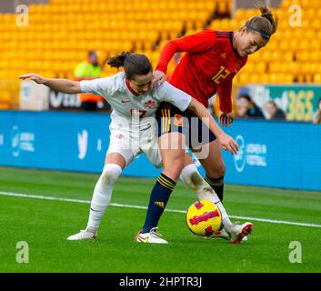 23rd February 2022 ;  Molineux Stadium, Wolverhampton,  West Midlands, England; Arnold Clark Womens International football Spain versus Canada;  Patricia Guijarro Gutierrez of Spain under pressure from  Jessie Fleming of Canada Stock Photo