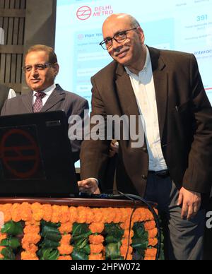 New Delhi, India. 23rd Feb, 2022. Delhi Metro Rail Corporation (DMRC), Managing Director, Mangu Singh, (Left) seen with other senior official during the launch of the revamped official website and Mobile application at Metro Bhawan.The new Website and Mobile application are loaded with many new advanced features such as interactive route maps, advanced station search options, real time first and last train time calculator, next and nearest station alert on the app etc. Credit: SOPA Images Limited/Alamy Live News Stock Photo