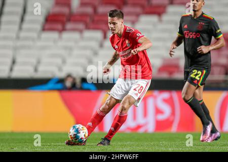 LISBON, PORTUGAL - FEBRUARY 23: Julian Weigl of SL Benfica during the UEFA Champions League match between SL Benfica and AFC Ajax at Estadio do SL Benfica on February 23, 2022 in Lisbon, Portugal (Photo by Peter Lous/Orange Pictures) Stock Photo