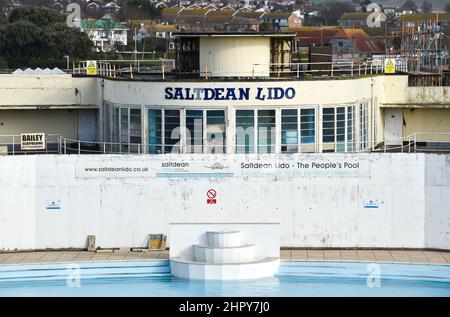 Saltdean Lido refurbished swimming pool with the Art Deco building designed by architect R.W.H. Jones still in need of work 2022 Stock Photo