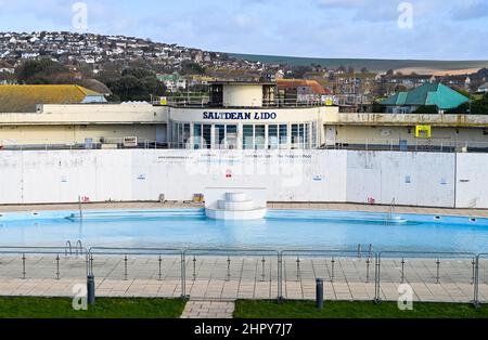 Saltdean Lido refurbished swimming pool with the Art Deco building designed by architect R.W.H. Jones still in need of work UK 2022 Stock Photo