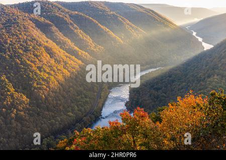 Sunrise On The Appalachian Mountains and The New River Gorge From The Grandview Overlook, New River Gorge National Park, West Virginia, USA Stock Photo