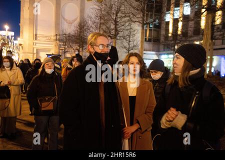 Moscow, Russia. 24th of February, 2022 People stage an anti-war demonstration at Pushkinskaya Square in Moscow following Russia's military operation in Ukraine Stock Photo