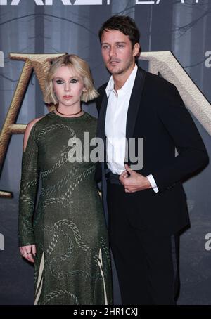 24th February, 2022. London, UK. Lauren Lyle and Cesar Domboy attends the Outlander Season six premiere at The Royal Festival Hall, London. Credit: Doug Peters/EMPICS/Alamy Live News Stock Photo