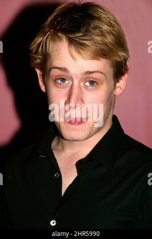 MACAULAY CULKIN AT  THE BERLIN FILM FESTIVAL 9TH FEBRUARY 2003. PROMOTING THE FILM PARTY MONSTER Stock Photo