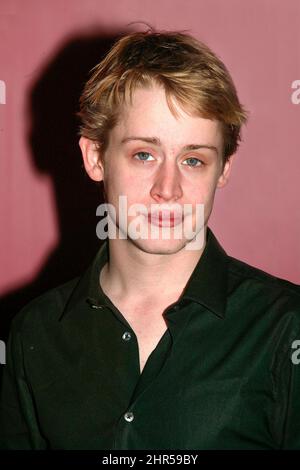 MACAULAY CULKIN AT  THE BERLIN FILM FESTIVAL 9TH FEBRUARY 2003. PROMOTING THE FILM PARTY MONSTER Stock Photo