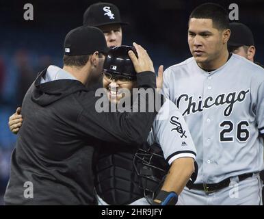 Glendale, Phoenix. USA.- Dioner Navarro receptor de Chicago Cubs en el  campo de entrenamiento Camelback Ranch en juego contra Chicago White Sox.13/03  Stock Photo - Alamy