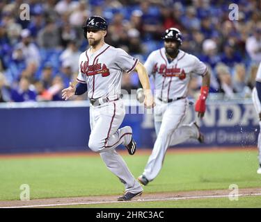 Atlanta Braves left fielder Matt Kemp scores against the Toronto Blue Jays  during ninth inning interleague baseball in Toronto, Tuesday, May 16, 2017.  THE CANADIAN PRESS/Frank Gunn Stock Photo - Alamy