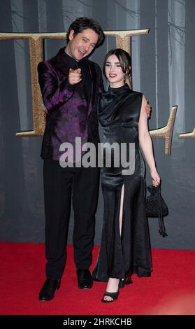 LONDON, ENGLAND - FEBRUARY 24: Alex Vlahos and Jessica Reynolds attend the UK Premiere of 'Outlander' Season Six at The Royal Festival Hall on Februar Stock Photo