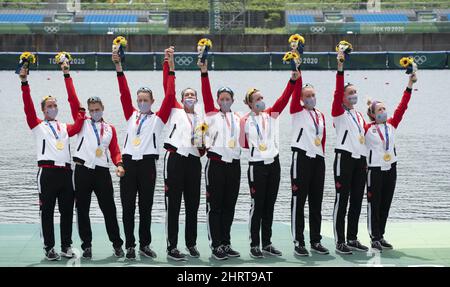 Canada’s Lisa Roman, Kasia Gruchalla-Wesierski, Christine Roper ...