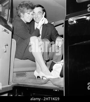 Actress Kim Novak and her husband Richard Johnson at LAP. 3rd June 1965. Stock Photo