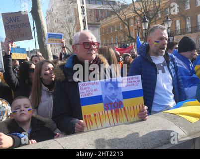 London, UK. 26th Feb, 2022. Thousands of anti-Putin and pro Ukraine demonstrators attend rally outside 10 Downing St. Credit: Brian Minkoff/Alamy Live News Stock Photo