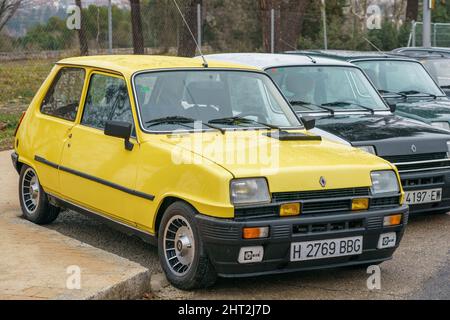 Madrid, Spain. 26th Feb, 2022. Renault super5 is exhibited during the Madrid International Classic Vehicle Show held at Ifema from February 25 to 27. Credit: SOPA Images Limited/Alamy Live News Stock Photo