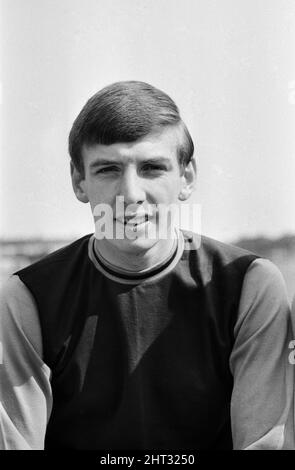 West Ham United report for pre season training and photocall. Martin Peters.  16th August 1966. Stock Photo