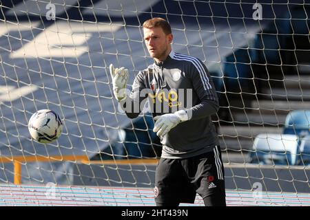 Adam Davies #1 of Sheffield United warms up. Stock Photo