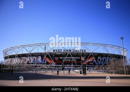 London, UK. 27th Feb, 2022. A General view outside the London stadium prior to kick off. Premier League match, West Ham Utd v Wolverhampton Wanderers at the London Stadium, Queen Elizabeth Olympic Park in London on Sunday 27th February 2022. this image may only be used for Editorial purposes. Editorial use only, license required for commercial use. No use in betting, games or a single club/league/player publications. pic by Steffan Bowen/Andrew Orchard sports photography/Alamy Live news Credit: Andrew Orchard sports photography/Alamy Live News Stock Photo