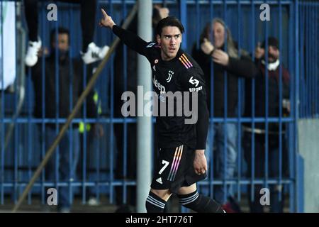 Dusan Vlahovic Of Juventus Score His Goal During Football Serie A Match ...