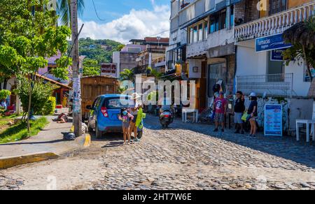 Street view of tourists and locals in the magic town of Sayulita, Nayarit Stock Photo