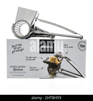 https://l450v.alamy.com/450v/2ht8h59/winneconne-wi-26-february-2021-a-package-of-boska-rotary-grater-semi-hard-to-hard-cheese-on-an-isolated-background-2ht8h59.jpg
