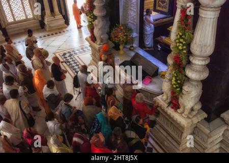 Pilgrims in Iskcon temple, Vrindavan, Mathura District, Uttar Pradesh, India Stock Photo