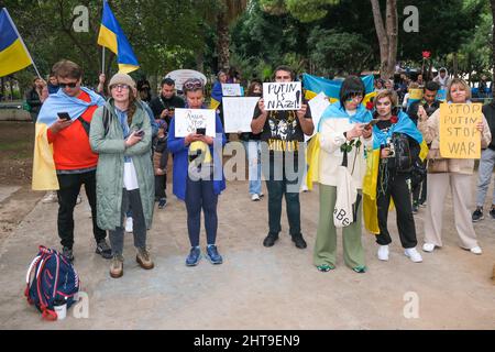 Antalya, Turkey - February 27 2022: Ukrainians rally in Antalya to protest the Russian invasion of their homeland, Protests against invasion by Russia. Stock Photo