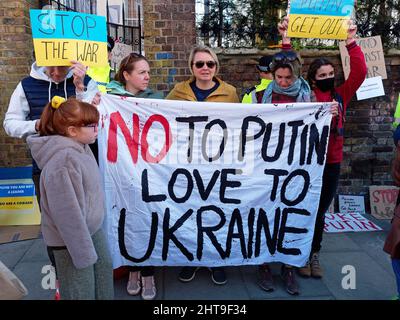 View of the protesters displaying a banner at the Russian Consulate in London to protest at the Russian invasion of Ukraine Stock Photo