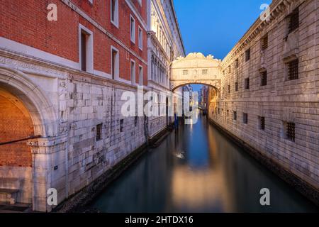 Bridge of Sighs in Venice, Italy at twilight over the Rio di Palazzo. Stock Photo