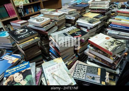 Spanish language books in charity shop in Spain Stock Photo