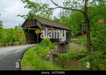 Warren Covered Bridge on the Mad River in Warren, Vermont Stock Photo