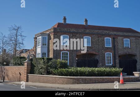 Views of Witanhurst, a  large mansion owned by Russian oligarch billionaire Andrey Guryev. His assets have been frozen as part of sanctions against Putin's invasion of Ukraine.  Highgate, London,England,UK Stock Photo