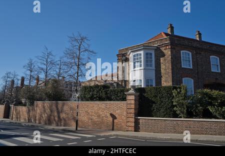 Views of Witanhurst, a  large mansion owned by Russian oligarch billionaire Andrey Guryev. His assets have been frozen as part of sanctions against Putin's invasion of Ukraine.  Highgate, London,England,UK Stock Photo