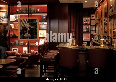 Interior view of 45 Wine & Whiskey aka Trump Bar in Trump Tower at 725 5th Avenue.New York City.NY.USA Stock Photo