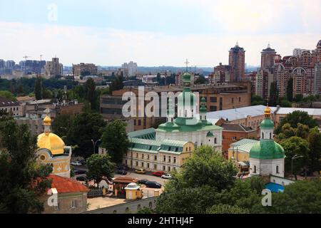 Ukraine, Kiew, Blick vom Glockenturm auf die Klosteranlage des Kiewer Hoehlenklosters, Heiliges Mariae-Himmelfahrt-Kloster, Petscherskaja Lawraden und Stock Photo