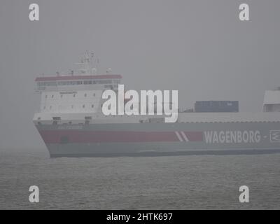 Sheerness, Kent, UK. 1st Mar, 2022. UK Weather: a misty, wet, cold &  grey start to March in Sheerness, Kent. Credit: James Bell/Alamy Live News Stock Photo