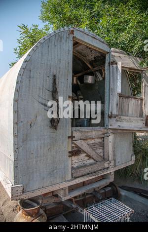 chuckwagon or field kitchen used to feed groups of men working out on the prairie far from a town or village in the 1800s and early 1900s Stock Photo
