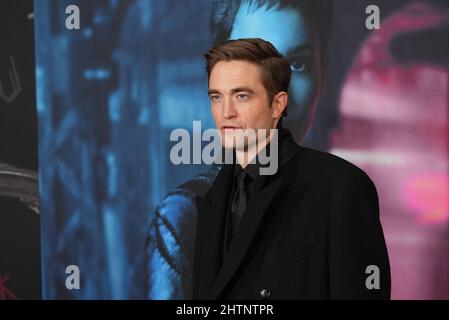 New York, United States. 01st Mar, 2022. Robert Pattinson attends the world premiere of 'The Batman' at Lincoln Center Josie Robertson Plaza in New York. (Photo by John Nacion/SOPA Images/Sipa USA) Credit: Sipa USA/Alamy Live News Stock Photo