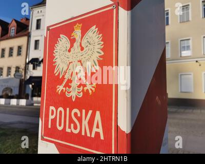 Symbolbild: Polengrenze, Polen,Grenzsäule, Grenze. Eine polnische Grenzsäule POLSKA mit polnischem ADLER,  in Zgorzelec ,Woiwodschaft Niederschlesien, Stock Photo