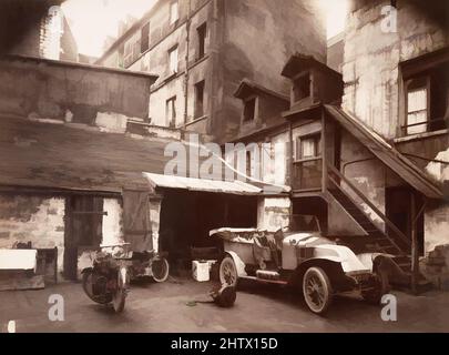 Eugène Atget, Cour, 7 rue de Valence, 1922 Stock Photo - Alamy