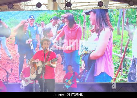 Singer and songwriter Juan Karlos Labajo performs during the Leni Robredo campaign rally in Cebu City, Philippines Stock Photo