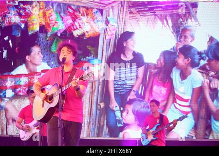 Singer and songwriter Juan Karlos Labajo performs during the Leni Robredo campaign rally in Cebu City, Philippines Stock Photo