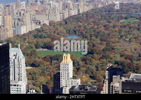 Central Park, seen from the Rockefeller Center observation deck, Manhattan, New York, USA Stock Photo